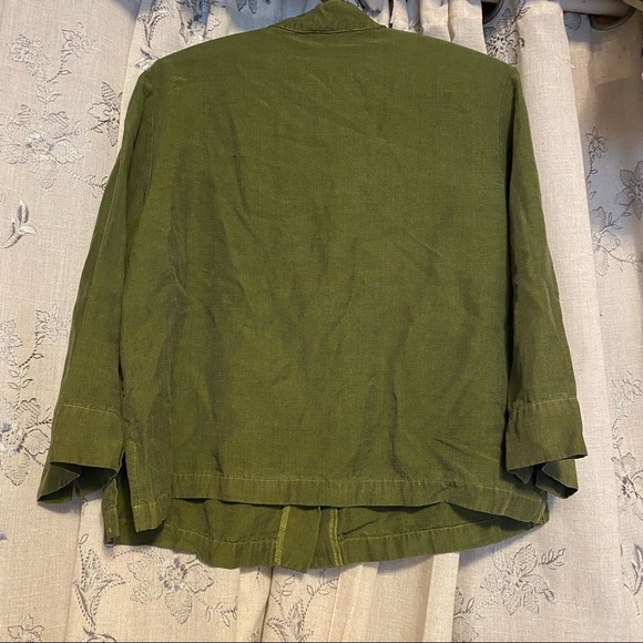 Bryn Walker Avocado Tencel Green Button Front - Picture 3 of 11